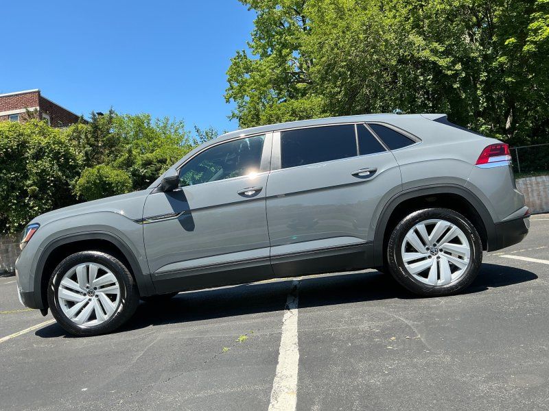 2023 Volkswagen Atlas Cross Sport 3.6L V6 SE w/Tech 4MOTION's photo