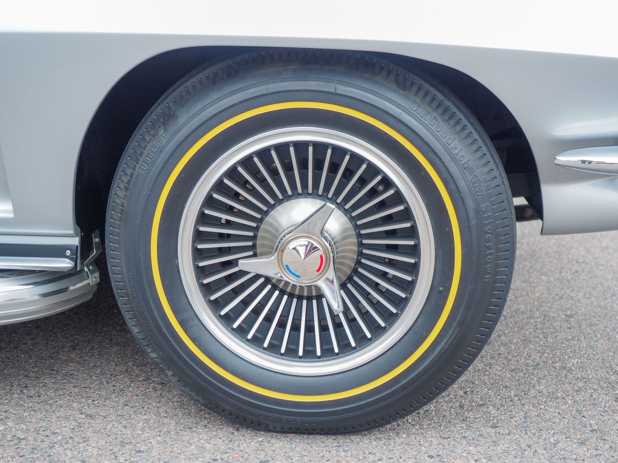 1966 Chevrolet Corvette Silver Roadster