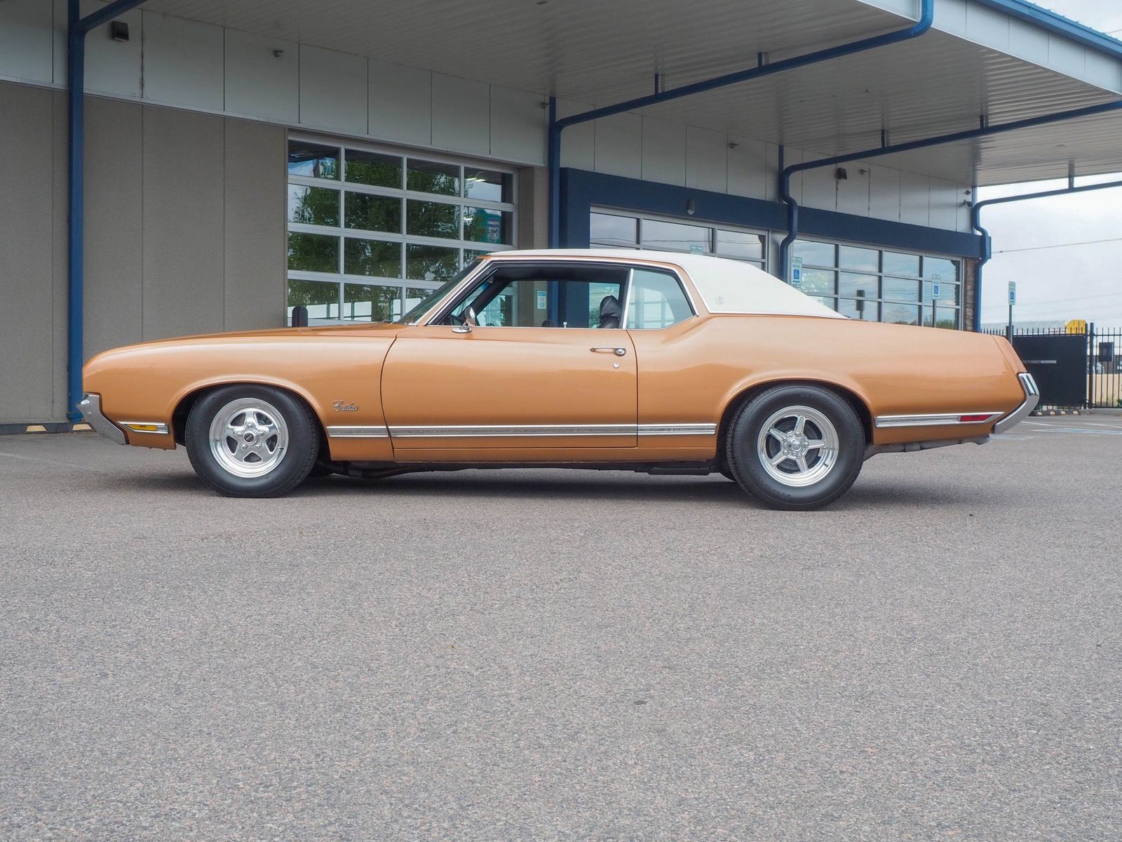 1971 Oldsmobile Cutlass 12