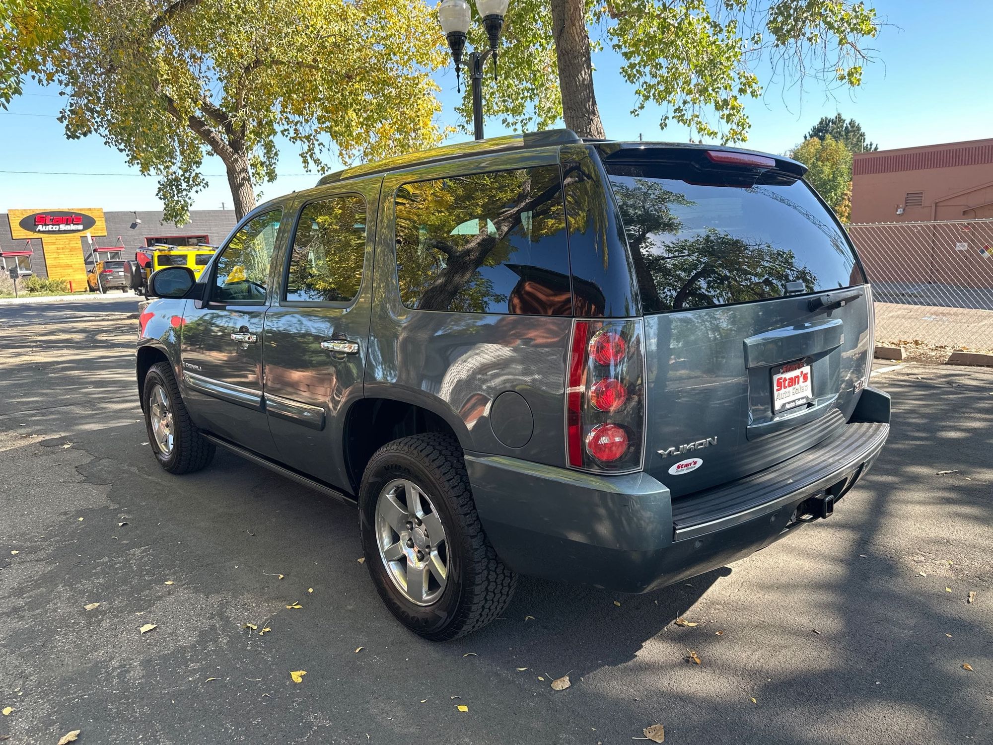 2008 Gmc Yukon Denali photo 4