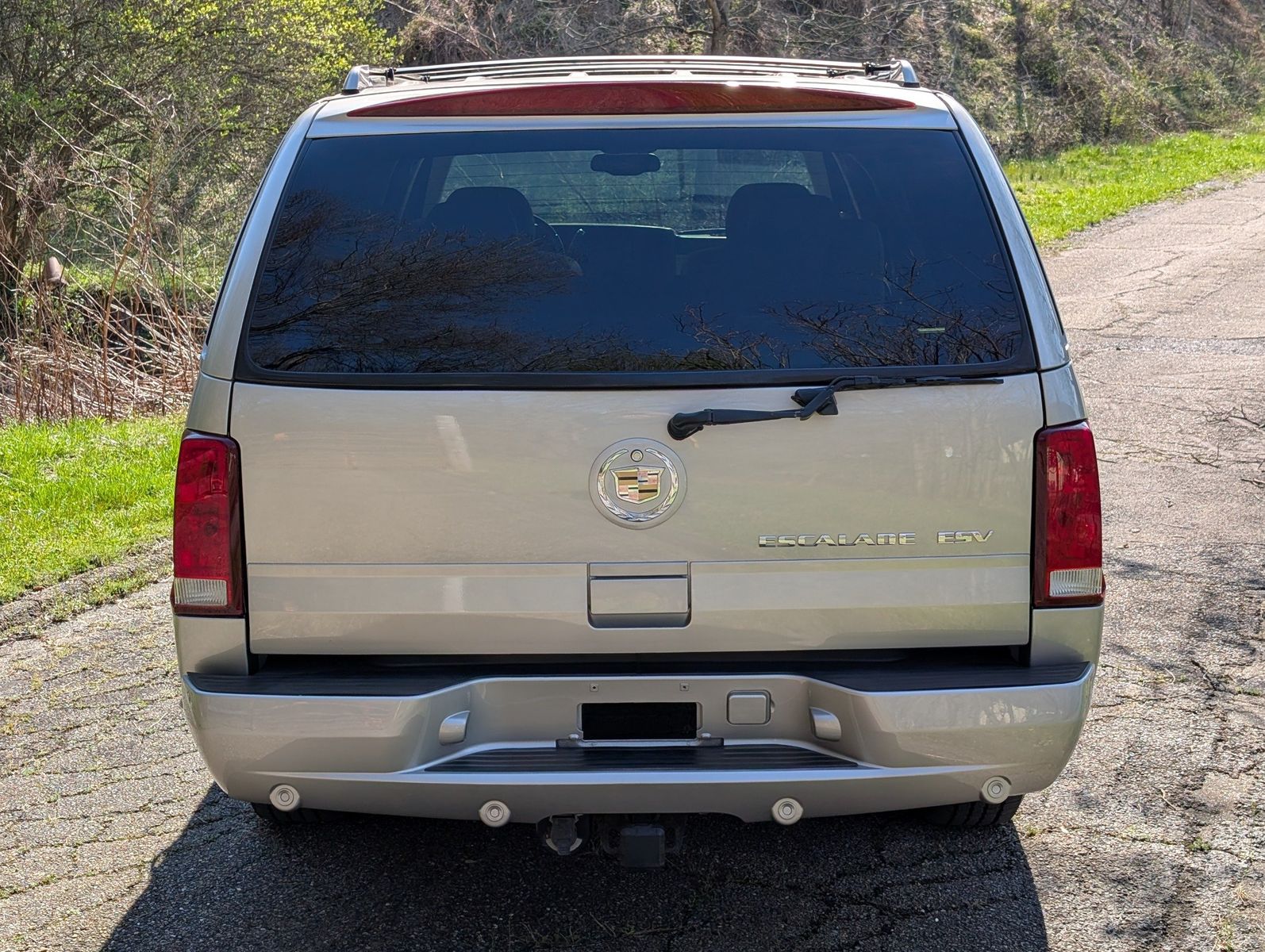 2004 Cadillac Escalade ESV 25