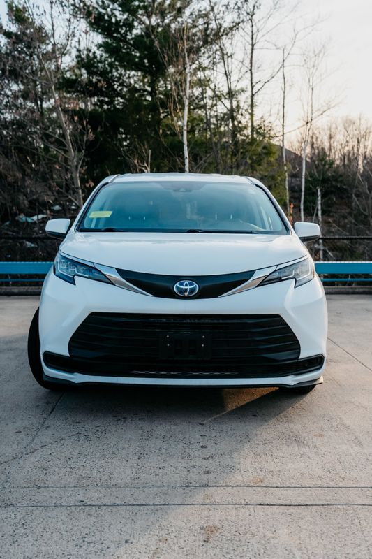 View vehicle photo 2