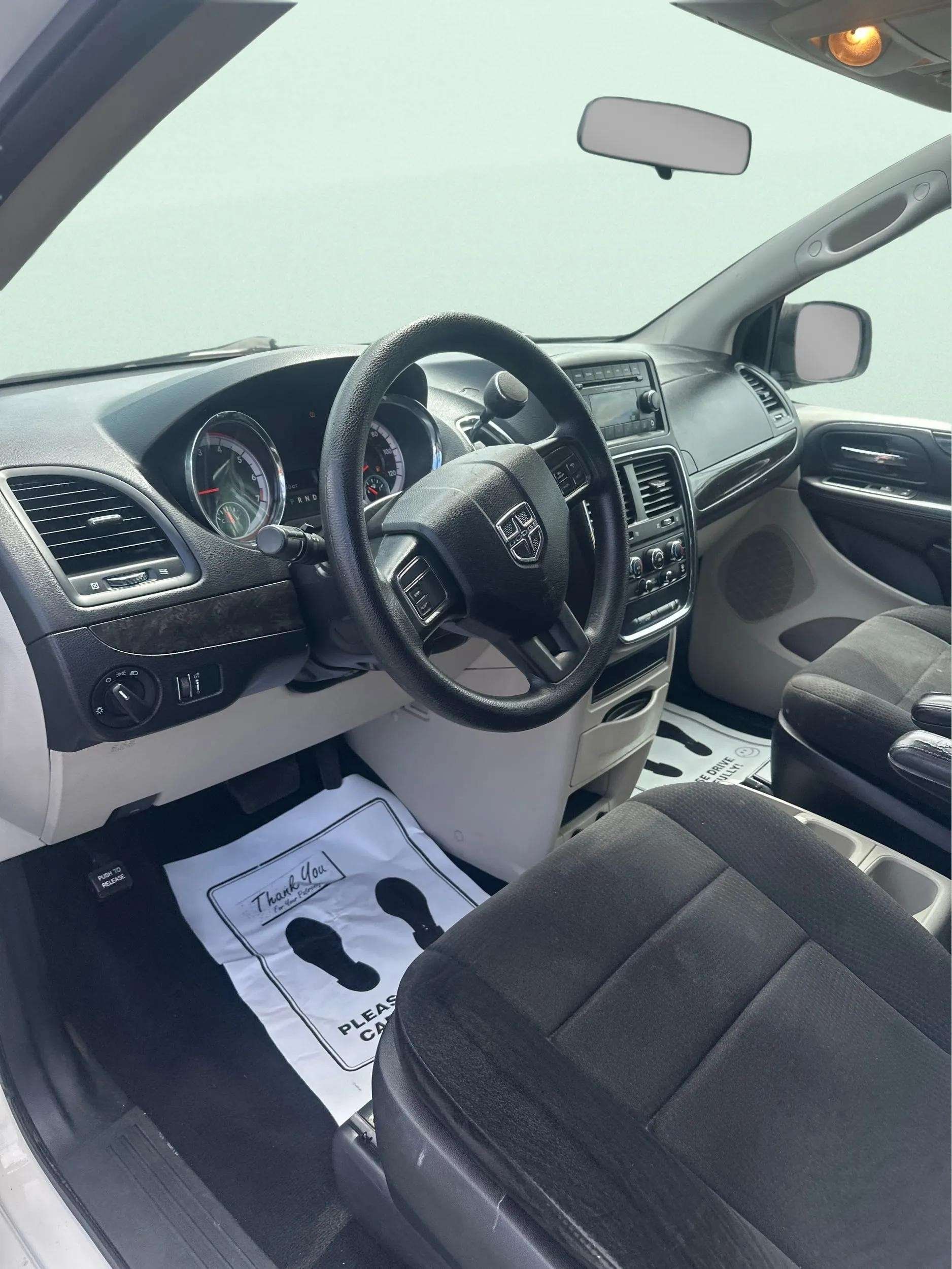 2013 Dodge Grand Caravan SE - Photo 17