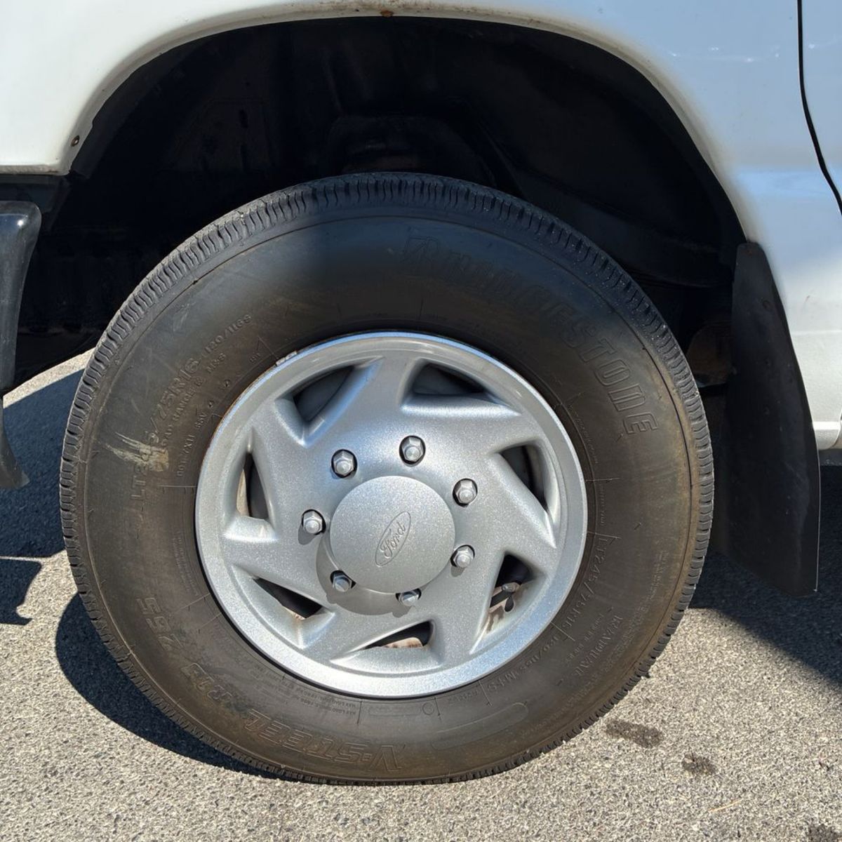 2011 Ford E-Series Cargo 9