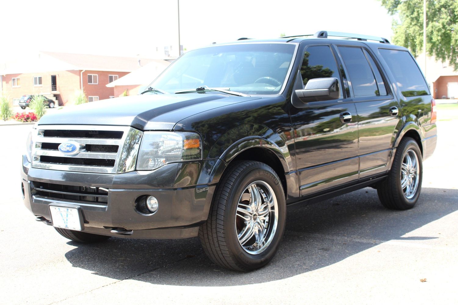 2011 Ford Expedition Limited | Victory Motors of Colorado