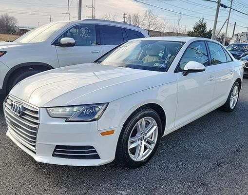 2017 Audi A4 Premium's photo