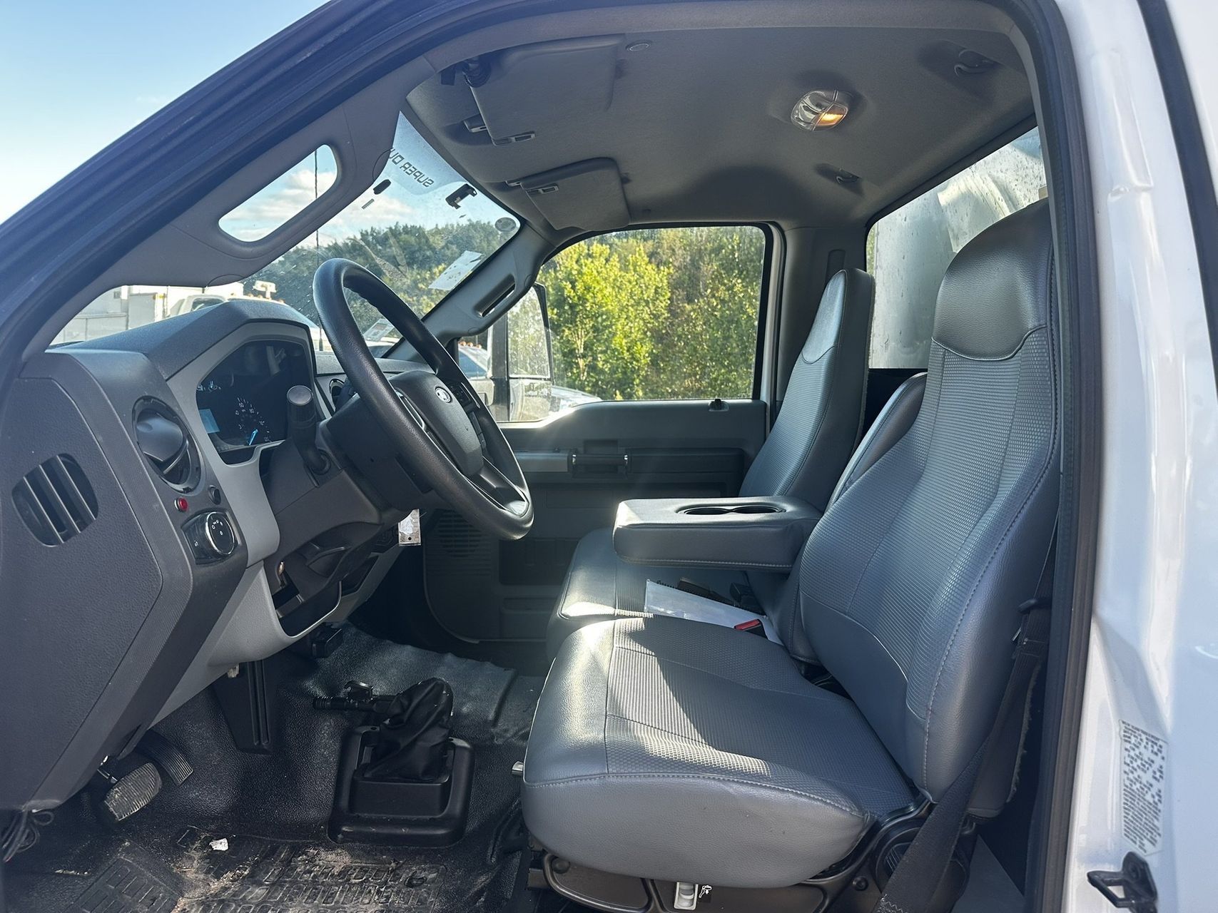2023 Ford F-650 Diesel 29