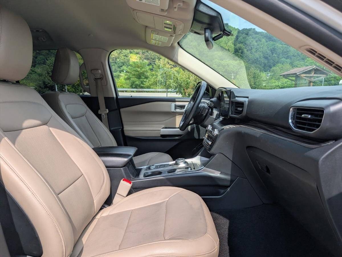 2020 Ford Explorer Hybrid Limited photo 44