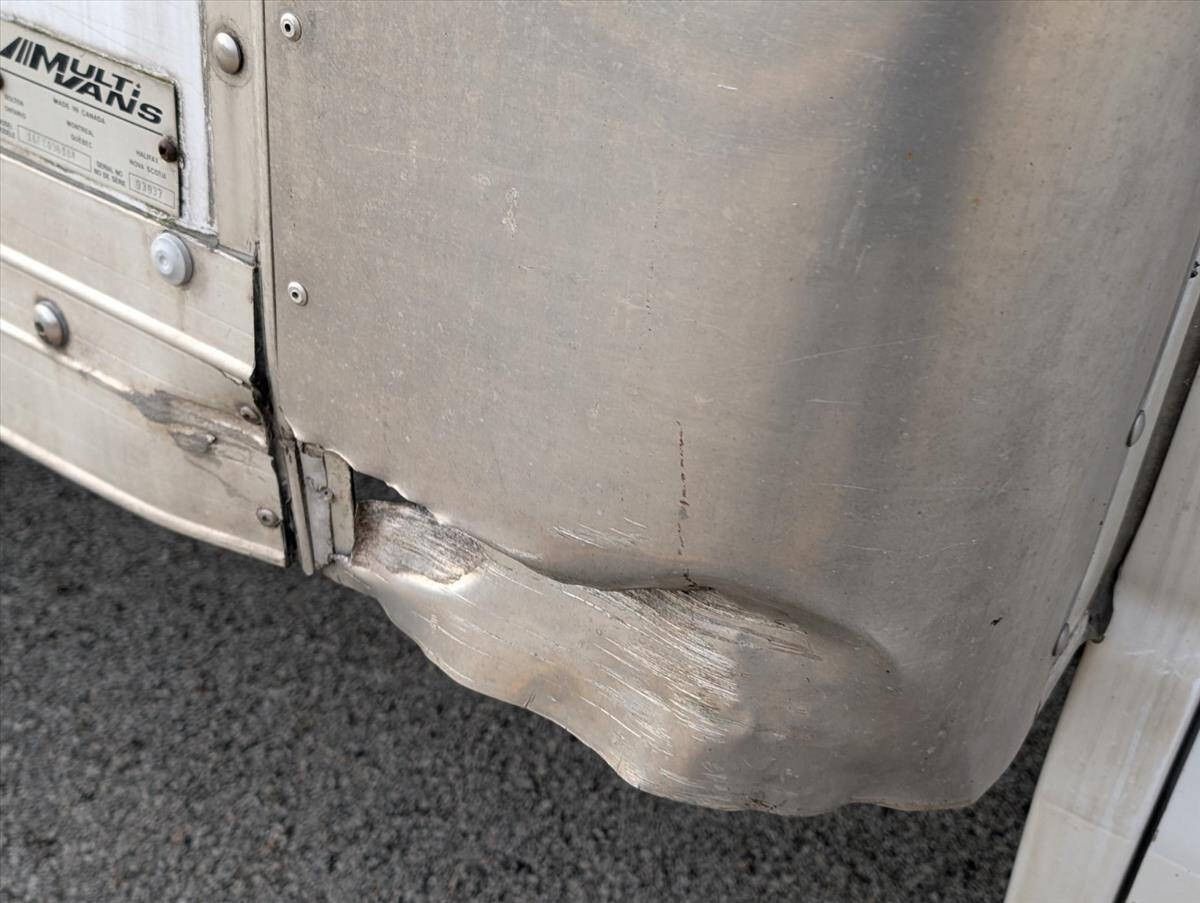 2017 Ford E-Series 22