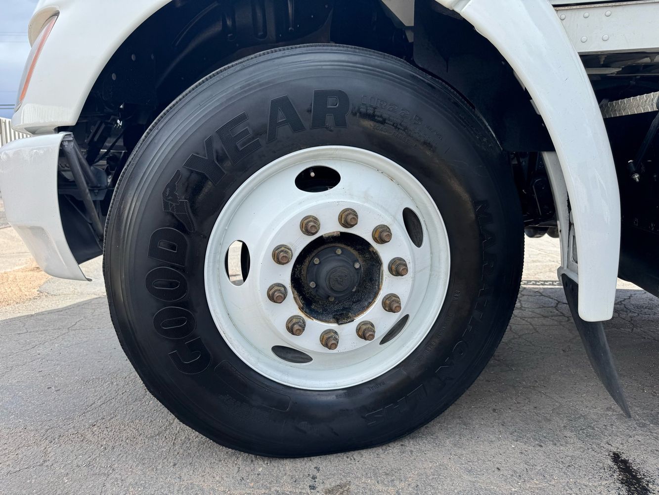 2019 Kenworth T3 Series photo 9