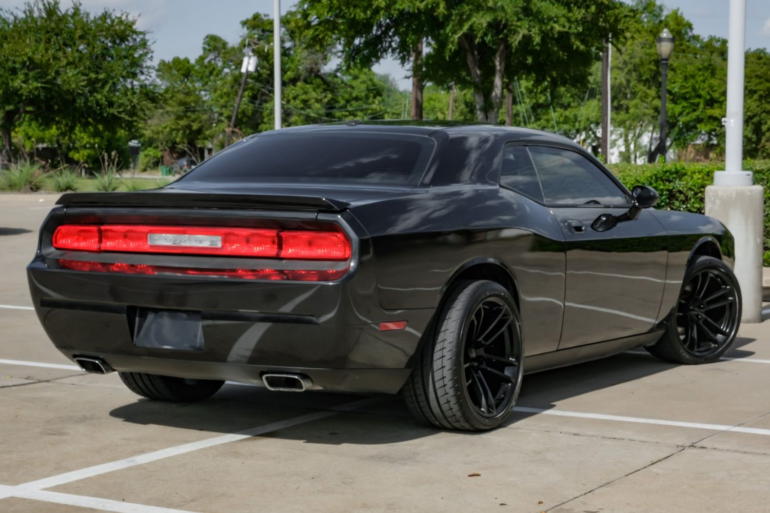 2010 Dodge Challenger R/T photo 9