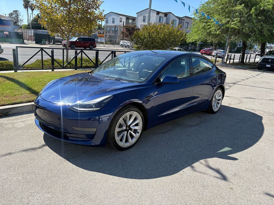 2022 Tesla Model 3 Rear-Wheel Drive