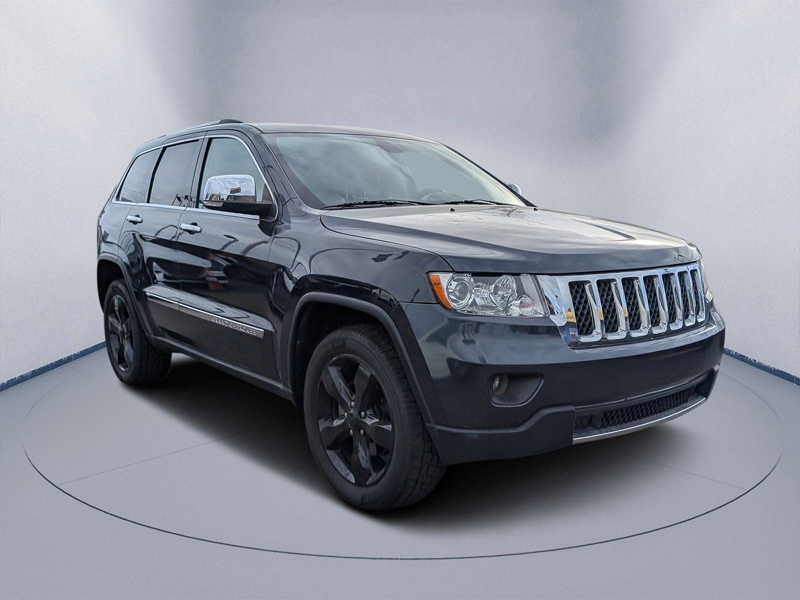 2013 Jeep Grand Cherokee Overland's photo