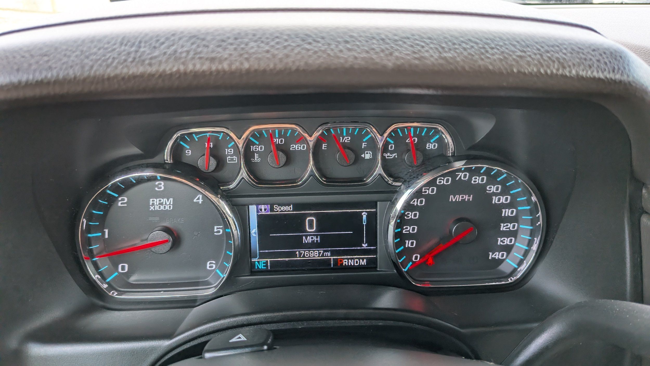 2016 Chevrolet Tahoe LT - Photo 23