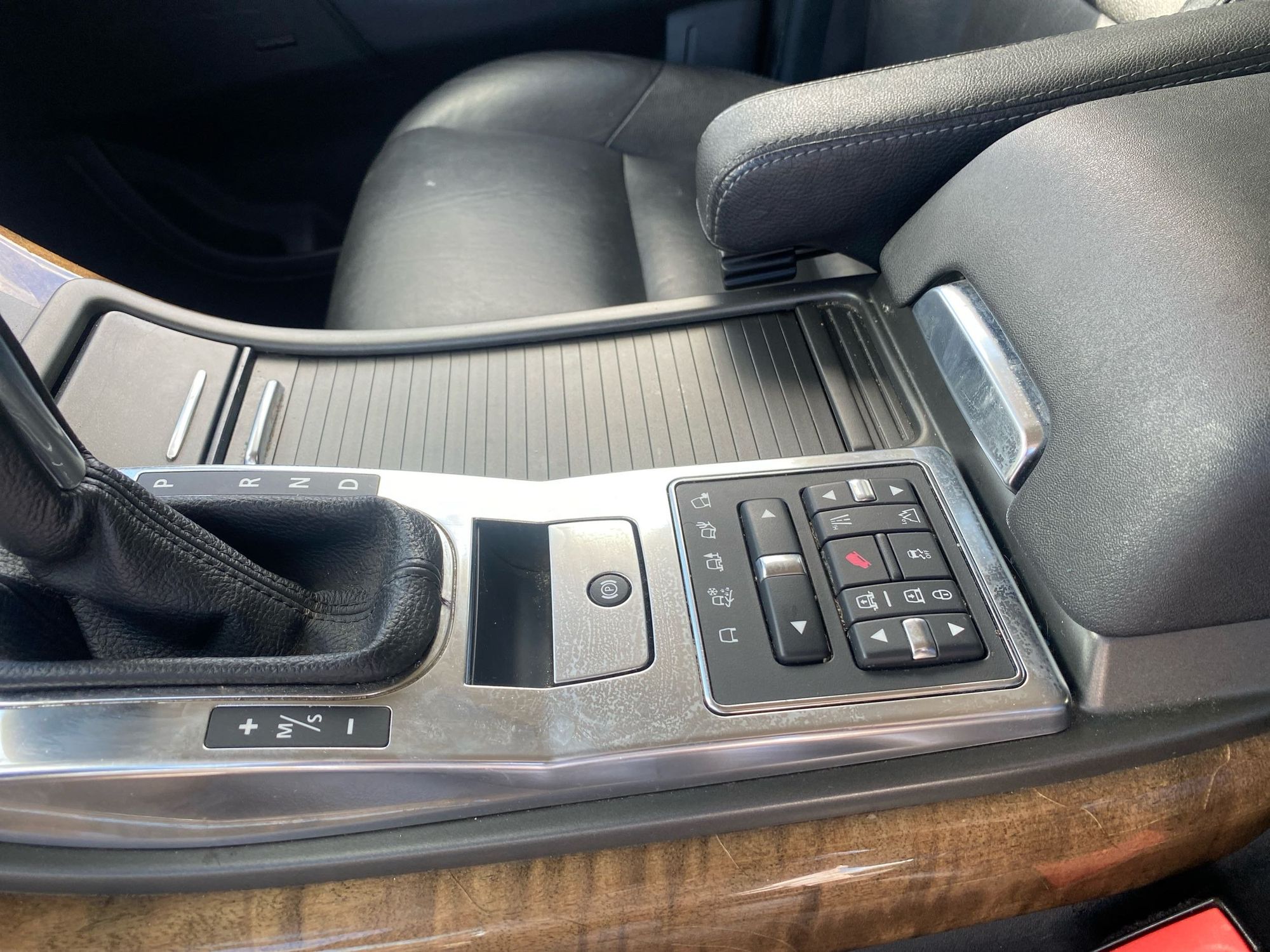 2013 Land Rover Range Rover Sport HSE photo 25