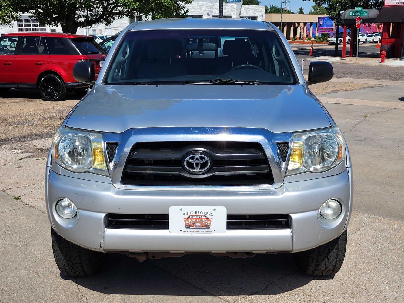 2005 Toyota Tacoma Base photo 2