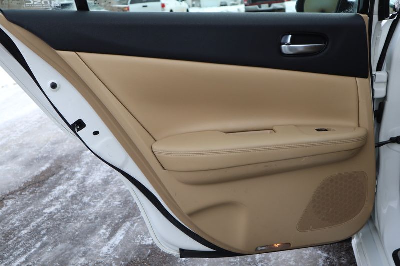 2009 Nissan Maxima 3.5 SV | Victory Motors of Colorado
