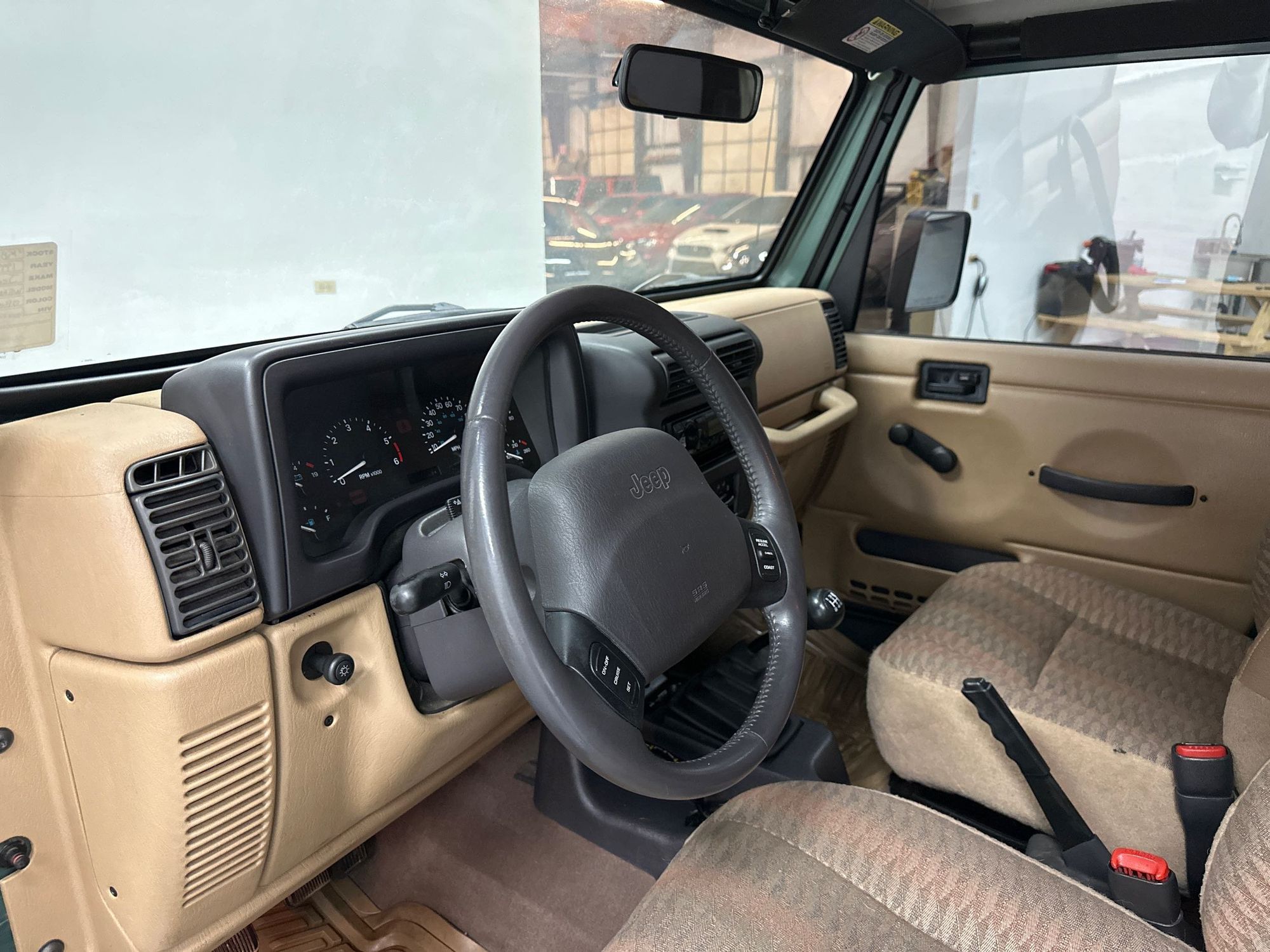 Total 81+ imagen 1999 jeep wrangler sahara interior 