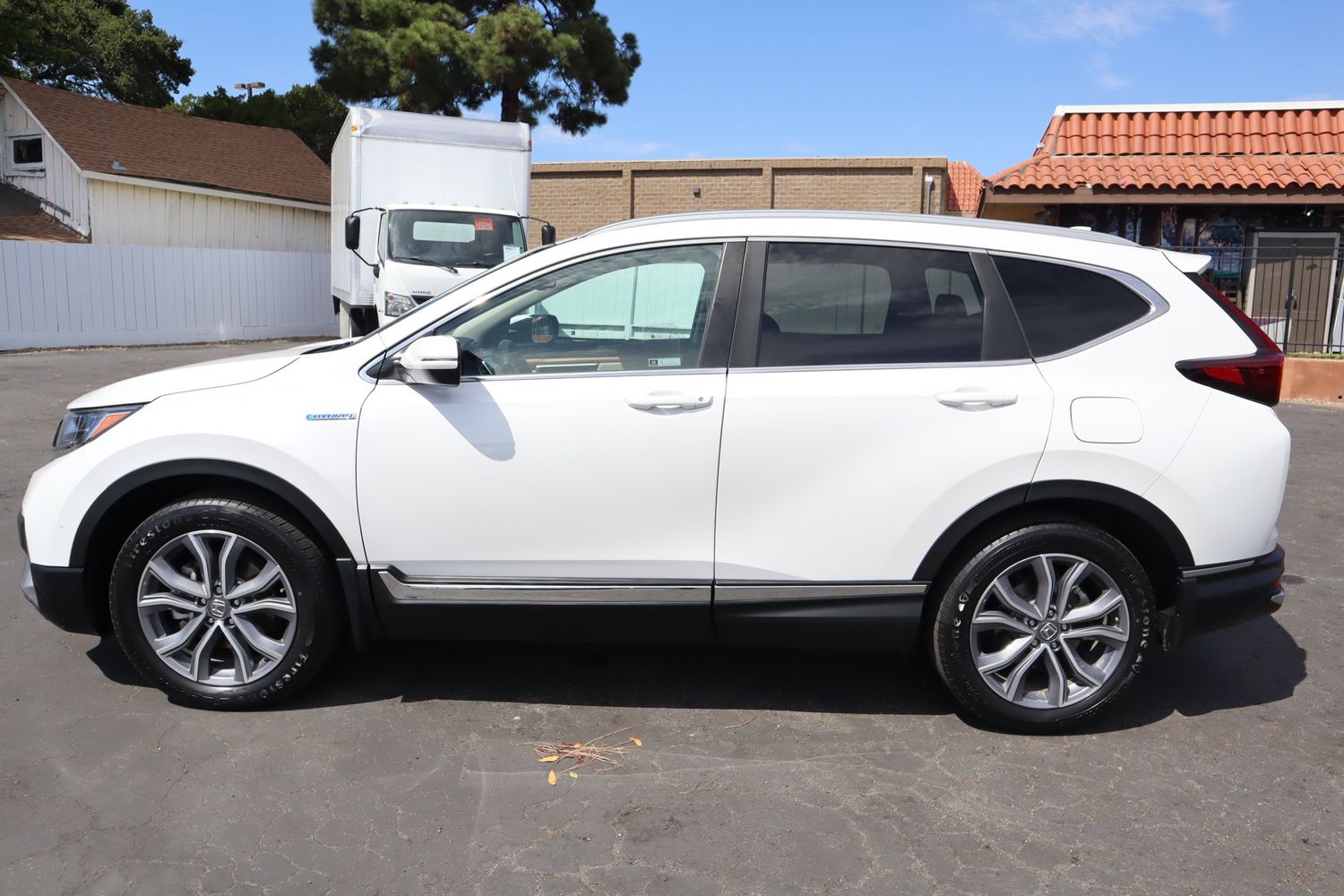 2022 Honda CR-V Hybrid Touring photo 6