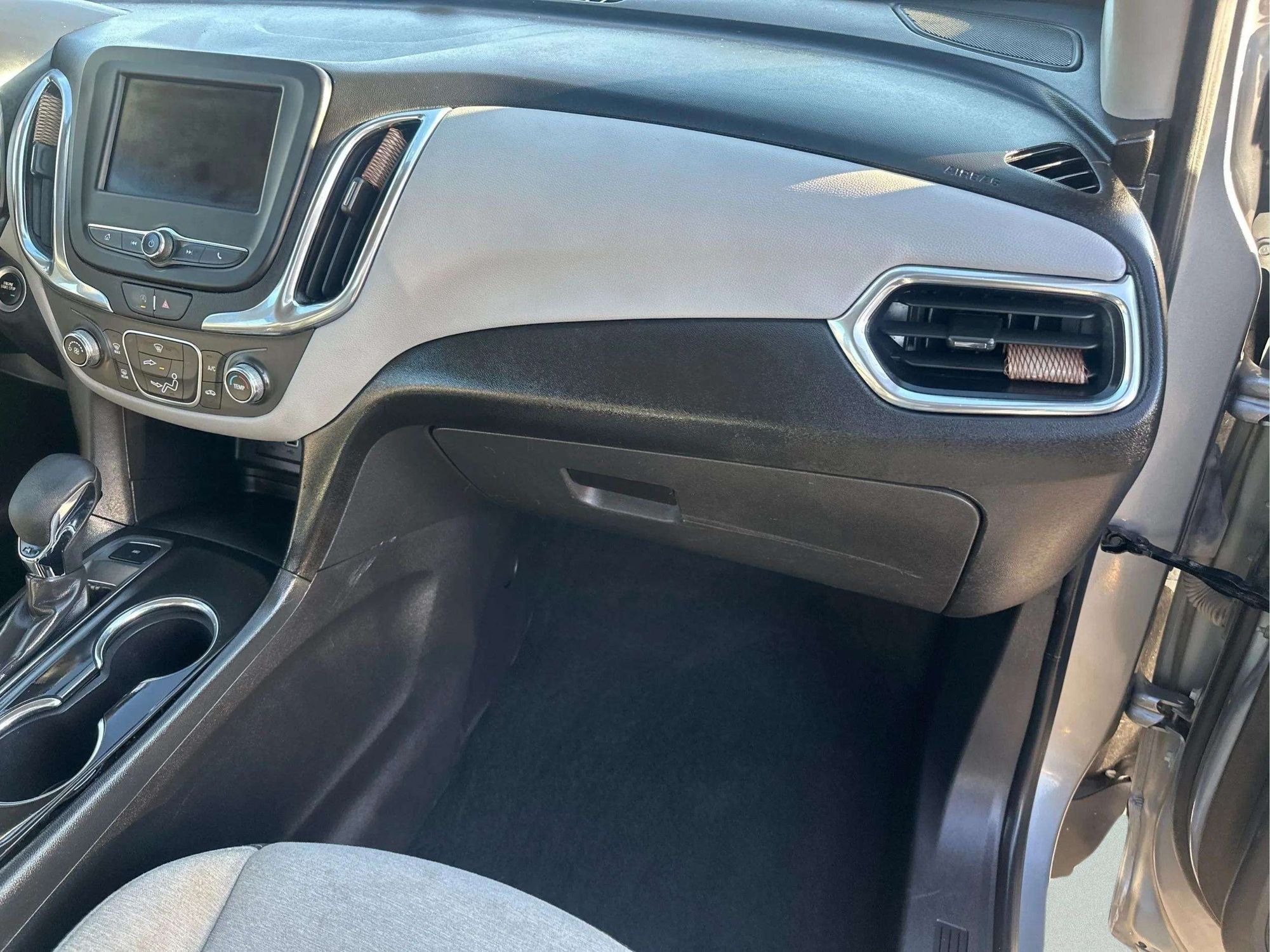 2023 Chevrolet Equinox LS photo 4