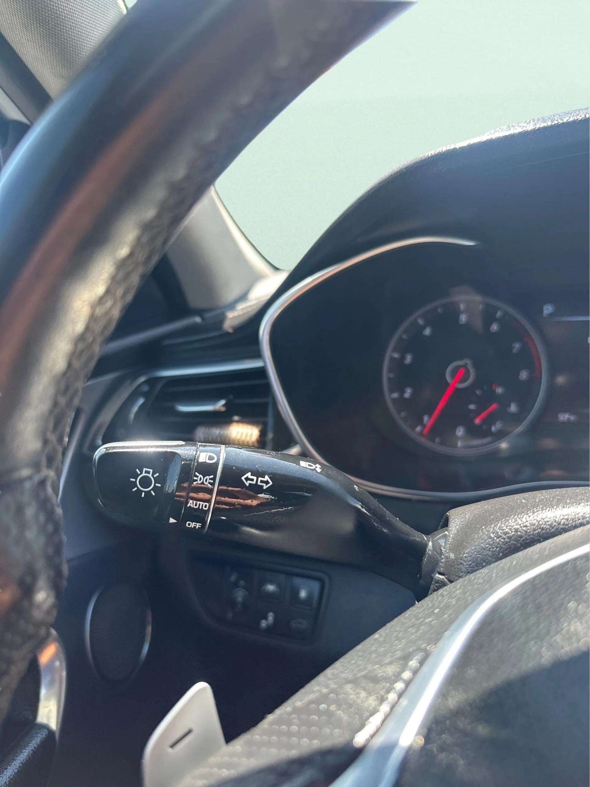 2020 GENESIS G70 Standard - Photo 26
