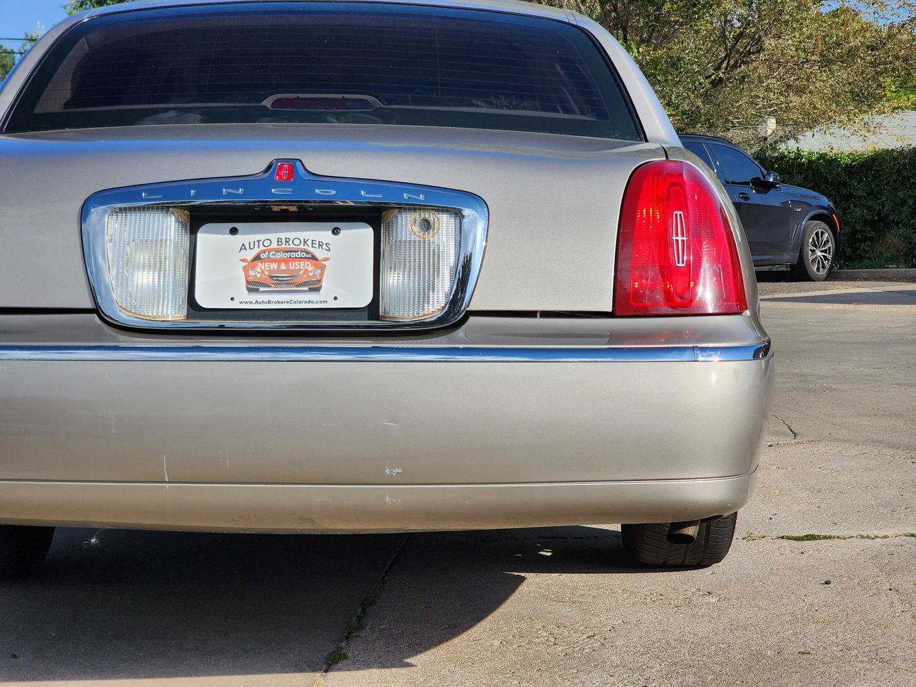 2002 Lincoln Town Car Signature photo 16