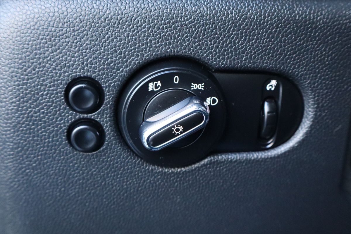 2017 MINI Hardtop Cooper