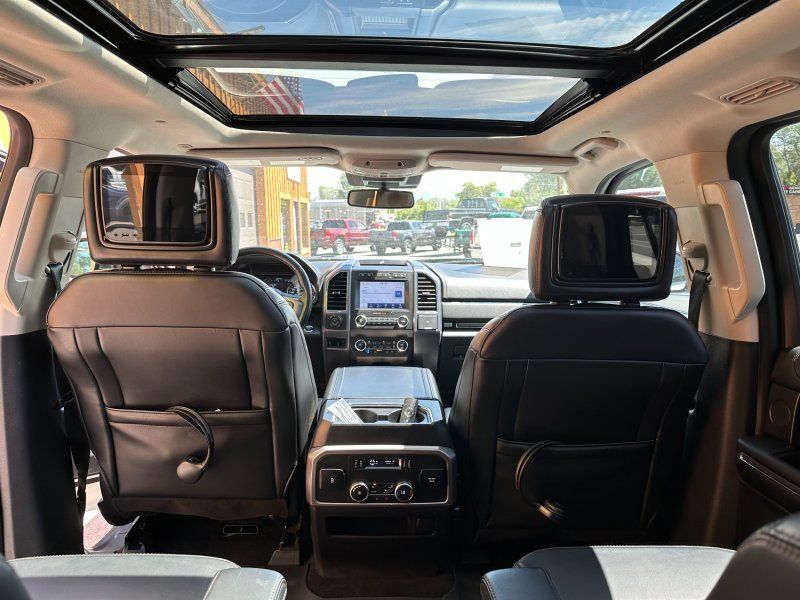 2020 Ford Expedition Platinum - Photo 17