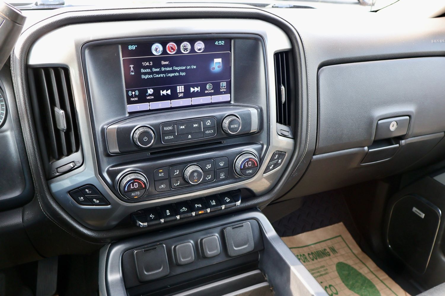 2017 Chevrolet Silverado 2500HD LTZ - Photo 10