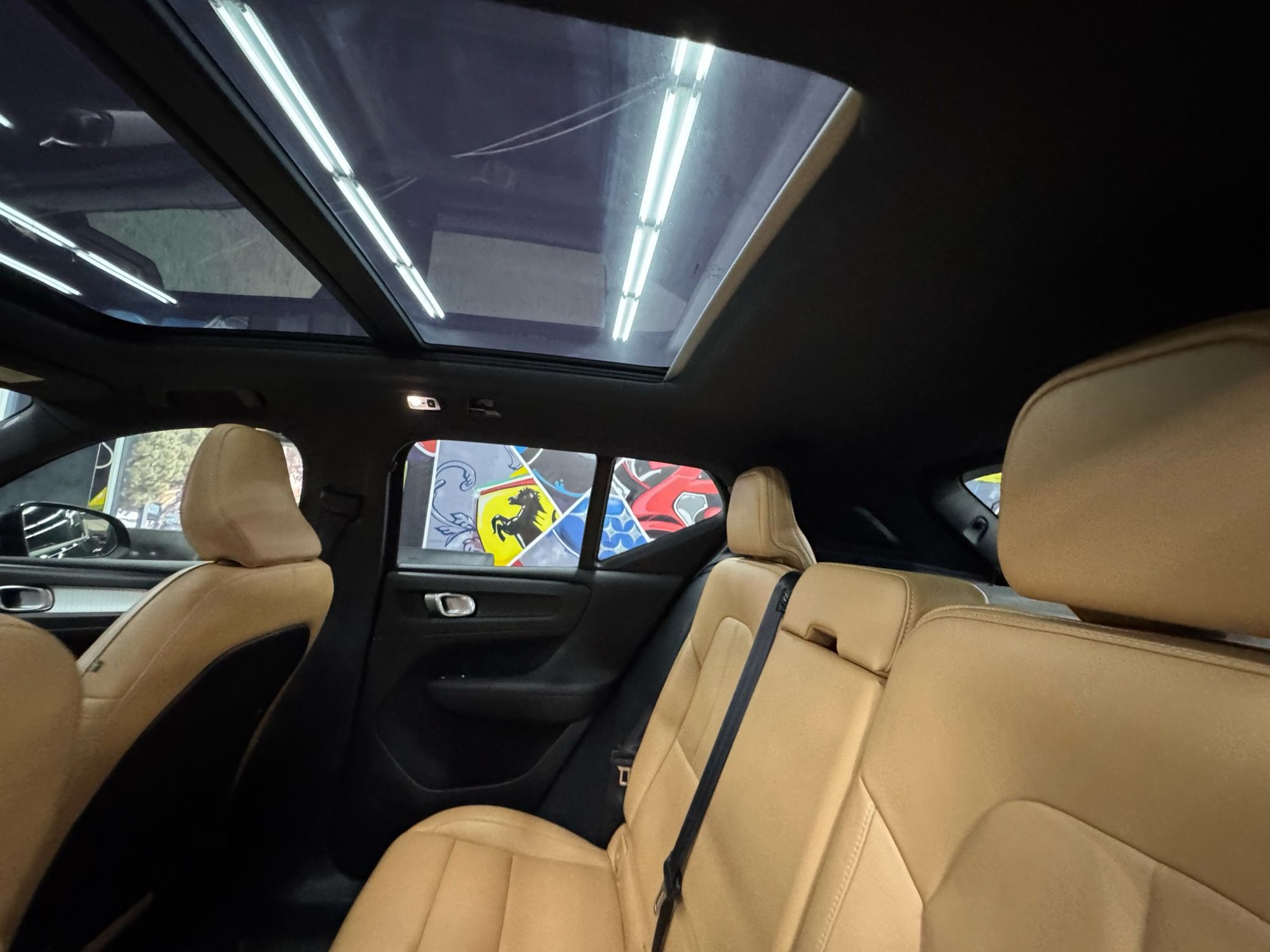 2019 Volvo XC40 T5 Momentum photo 35