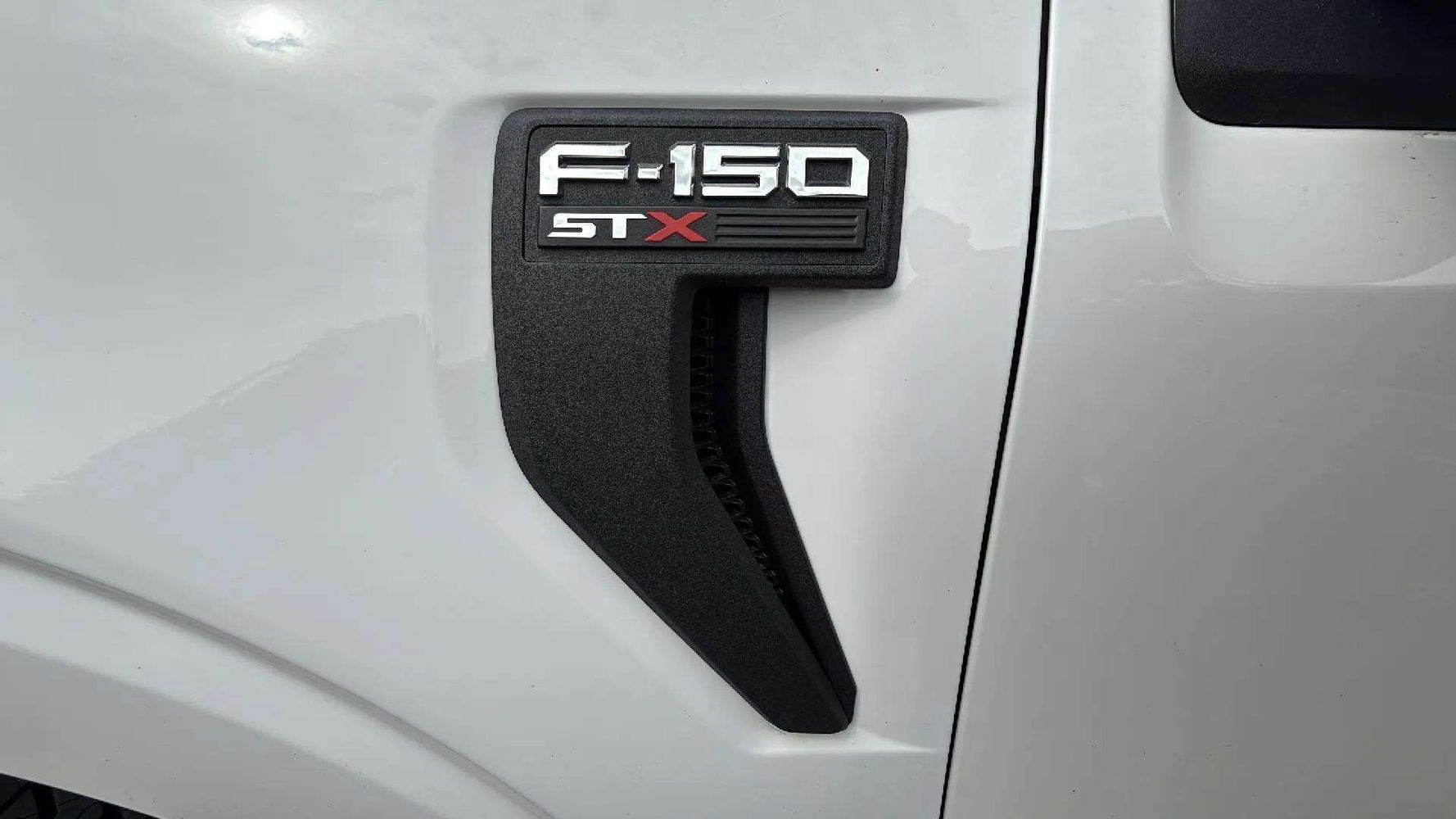 2021 Ford F-150 XL photo 19