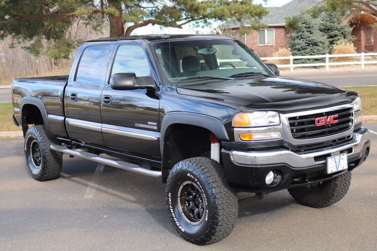 2005 GMC Sierra 2500HD SLT | Victory Motors of Colorado