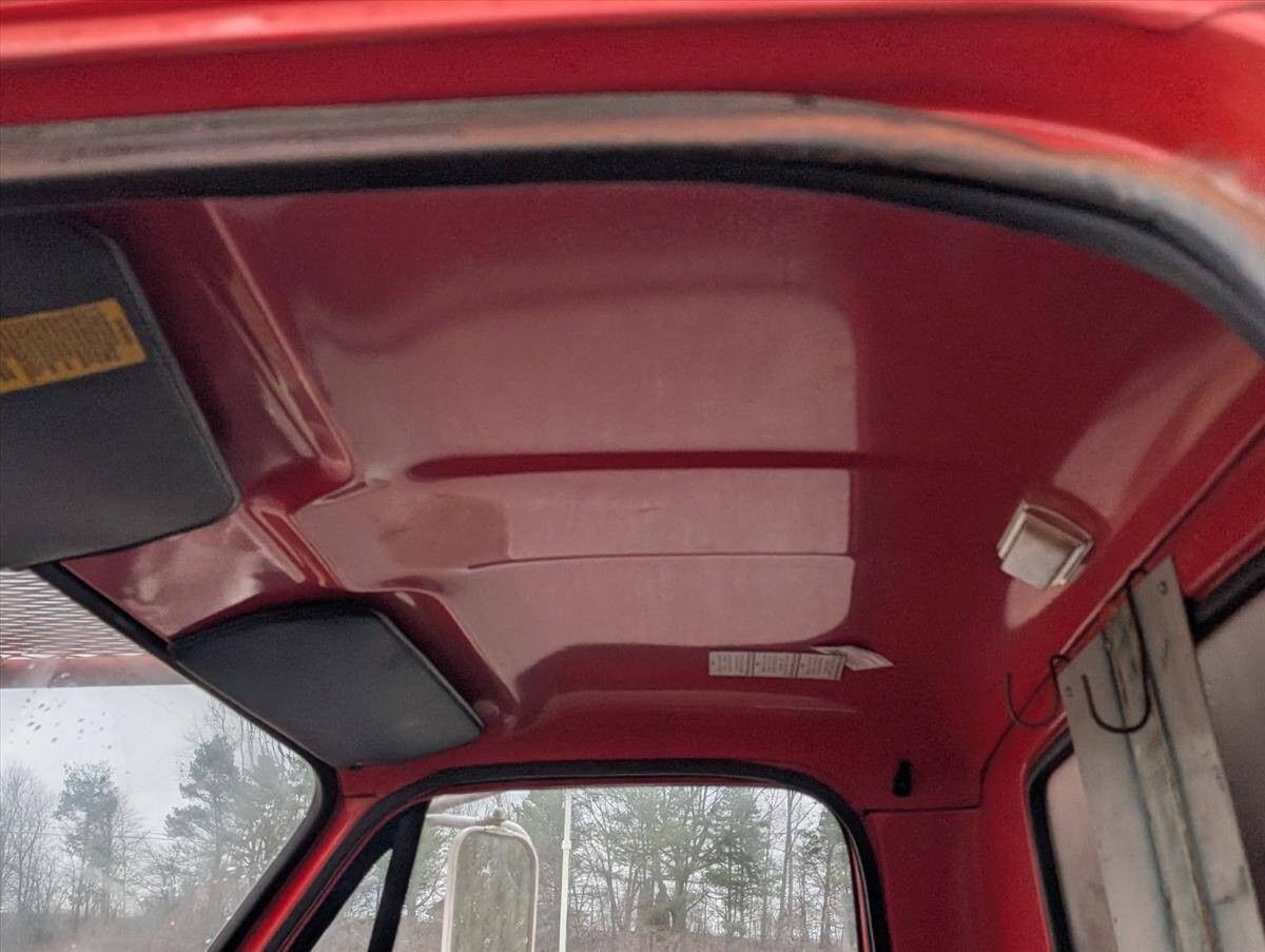 1987 GMC TopKick C70 39