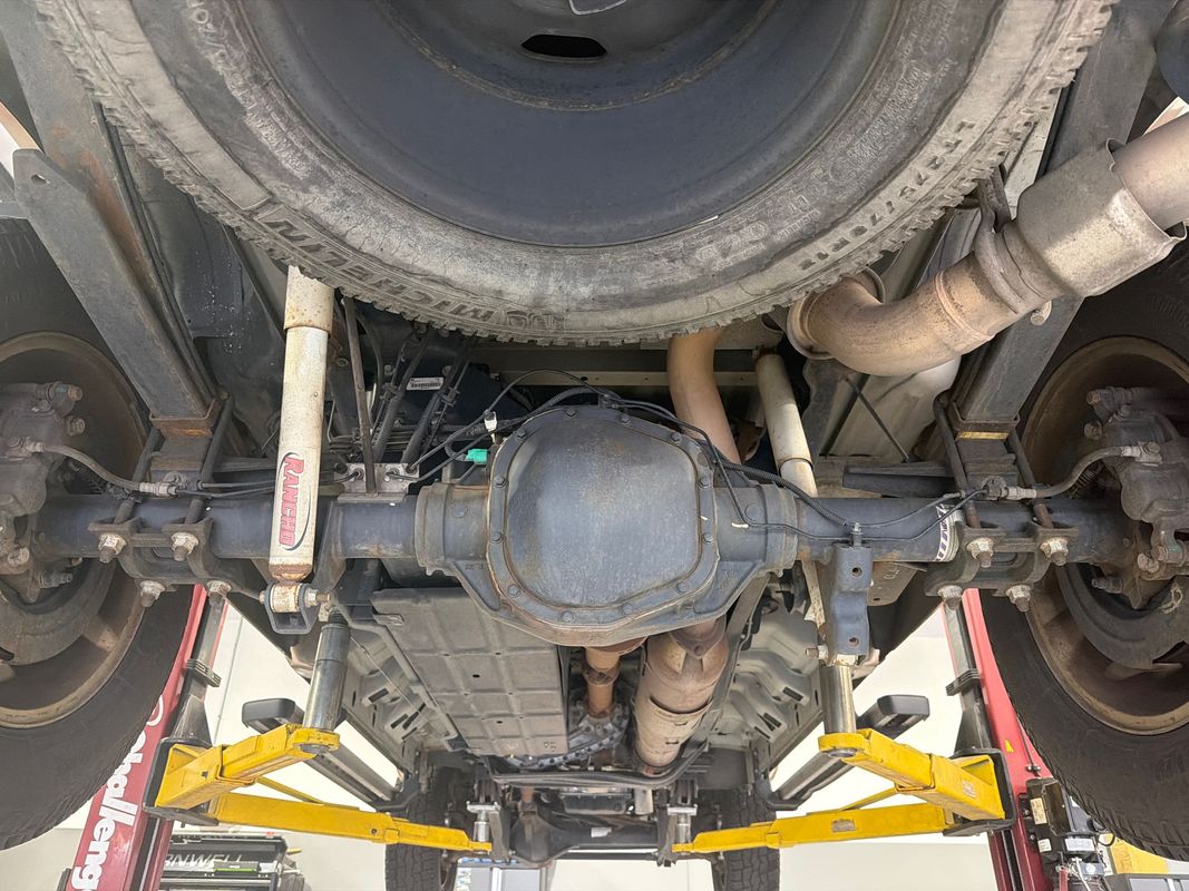 View vehicle photo 2