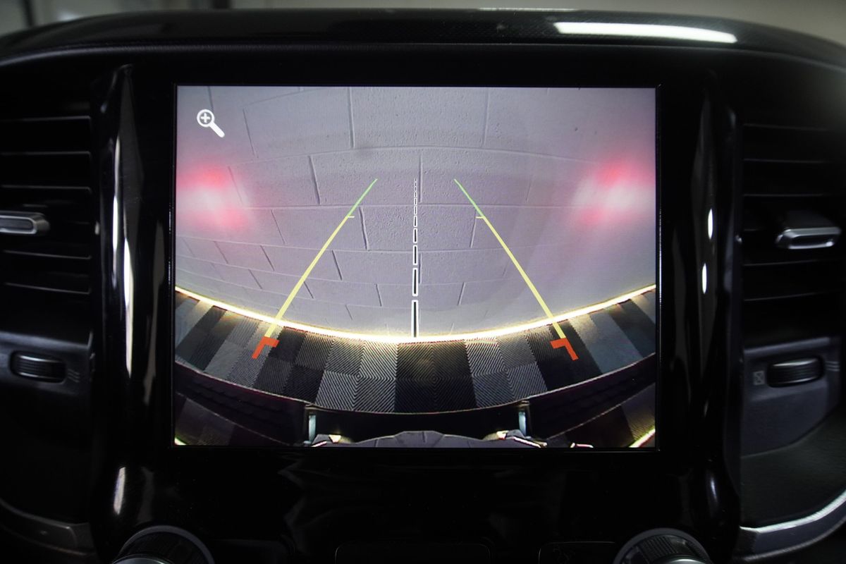 2019 Ram 1500 Laramie Crew Cab 4x4 6'4&quot; Box