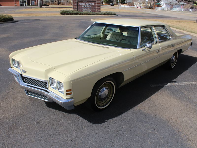 1972 Chevrolet Impala Photos