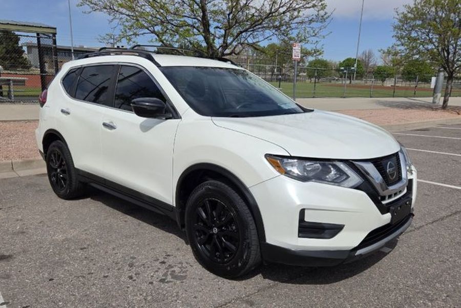 2017 Nissan Rogue SV