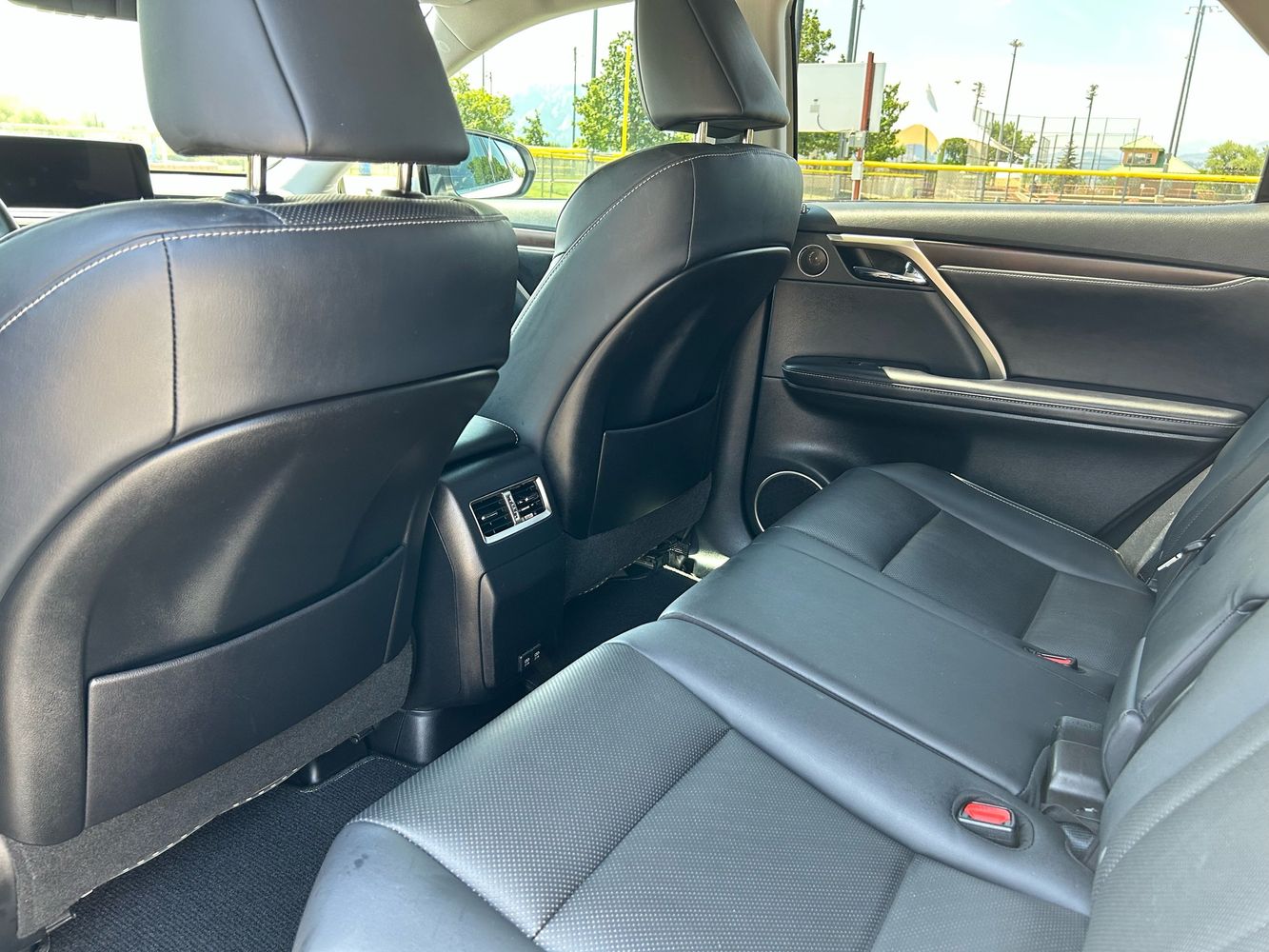 2021 Lexus RX 450h photo 16