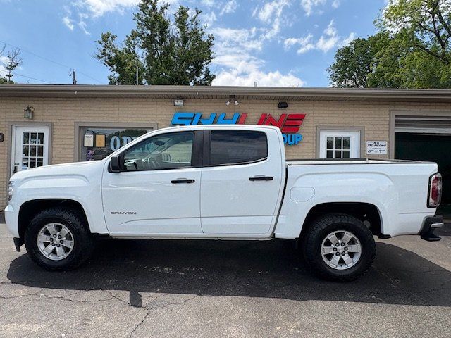 2018 GMC Canyon 2WD Base Crew Cab Short Box's photo
