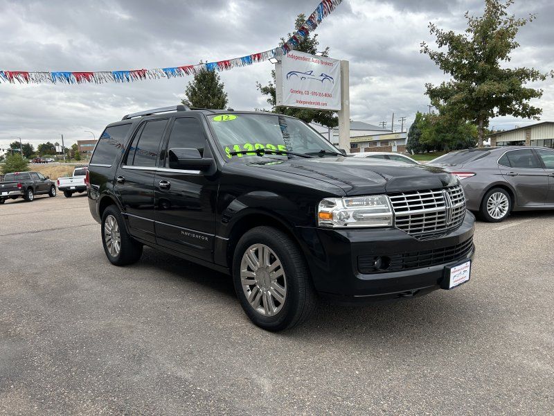 2012 Lincoln Navigator Base