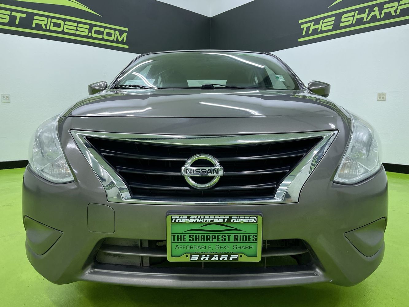 2017 Nissan Versa 1.6 SV photo 3