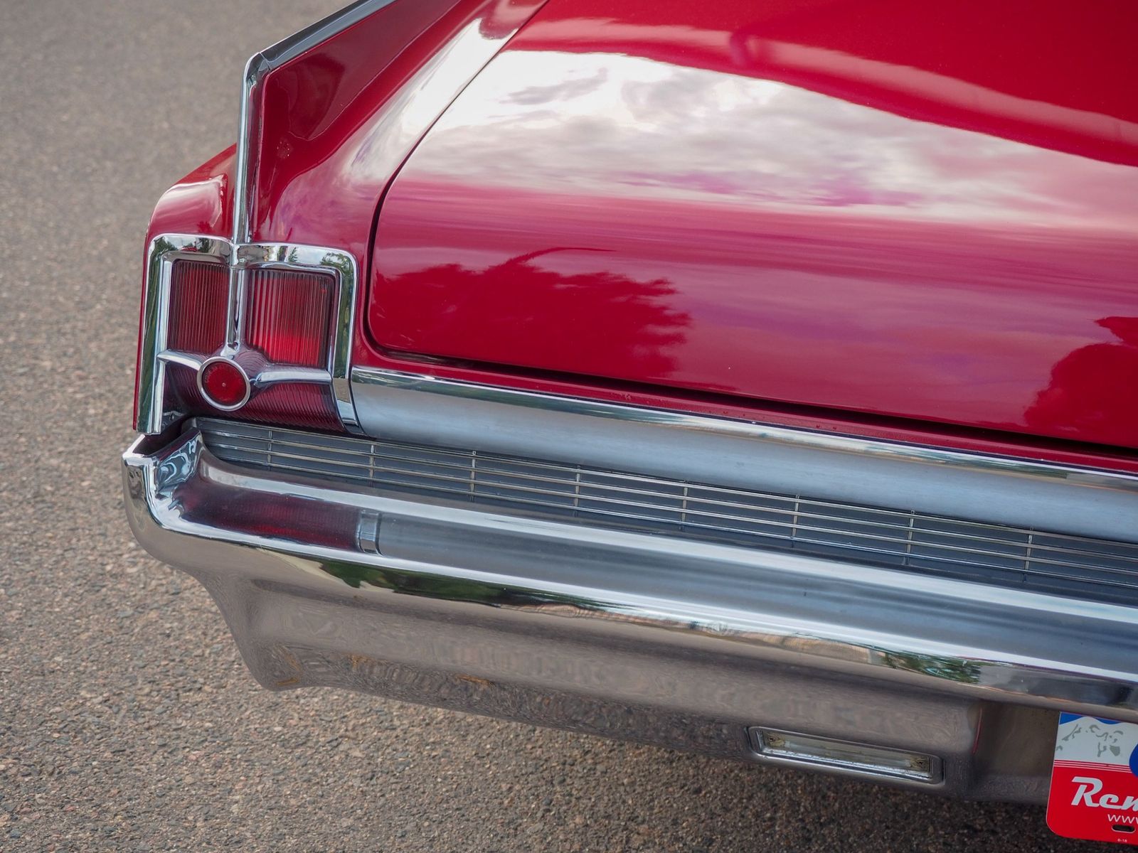 1963 Oldsmobile Starfire 25