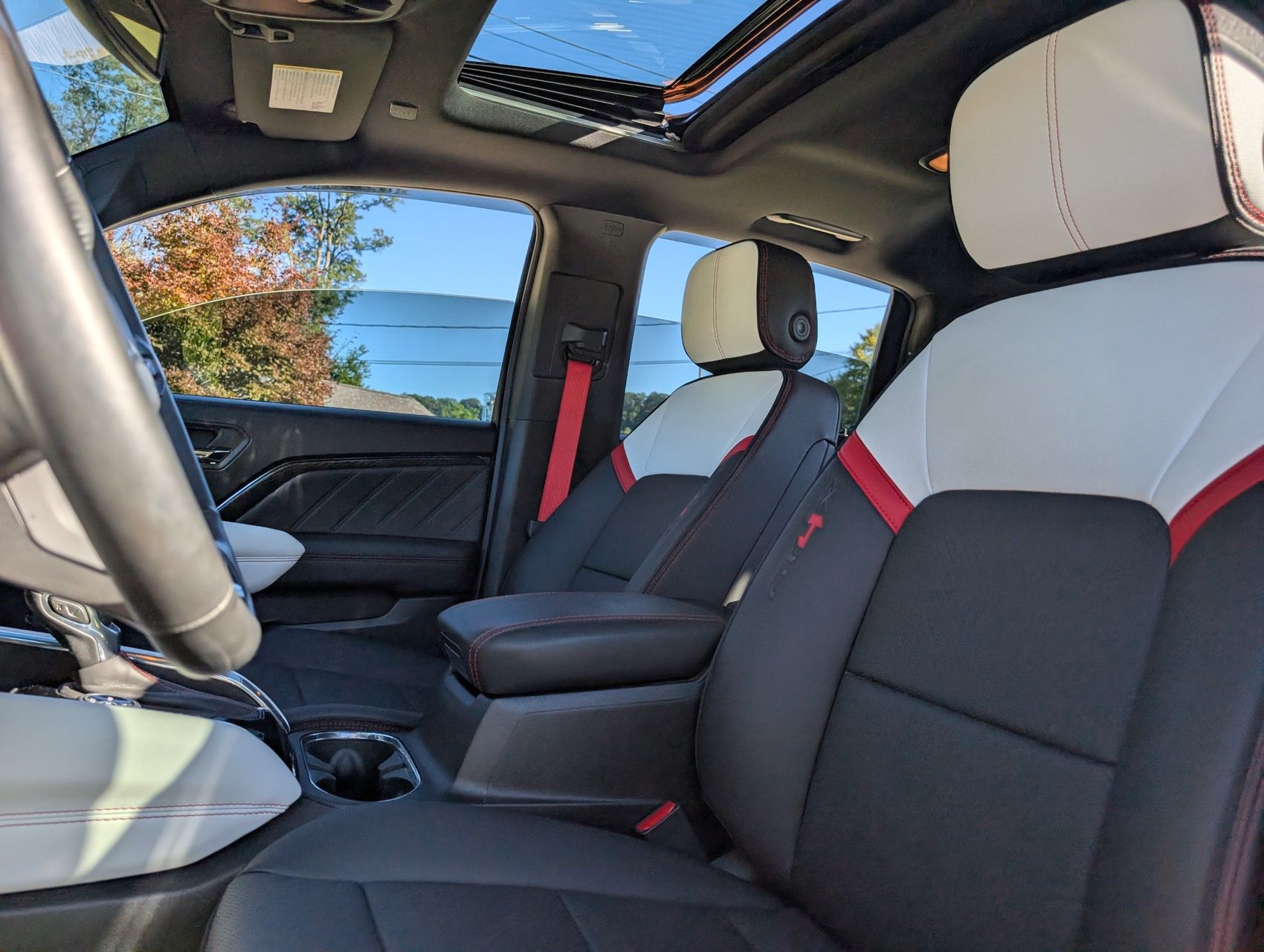 2025 GMC Canyon 52