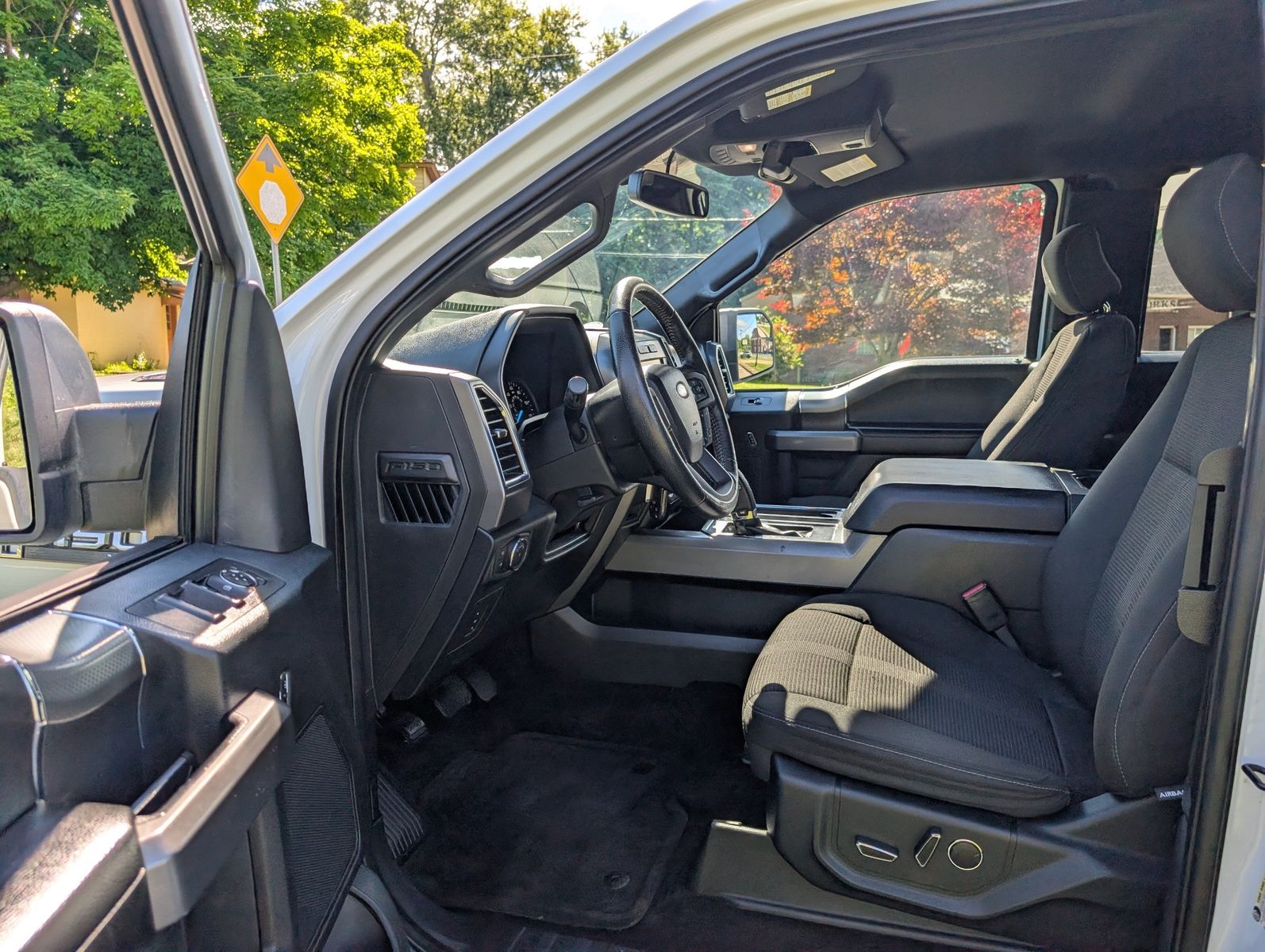 2015 Ford F-150 45