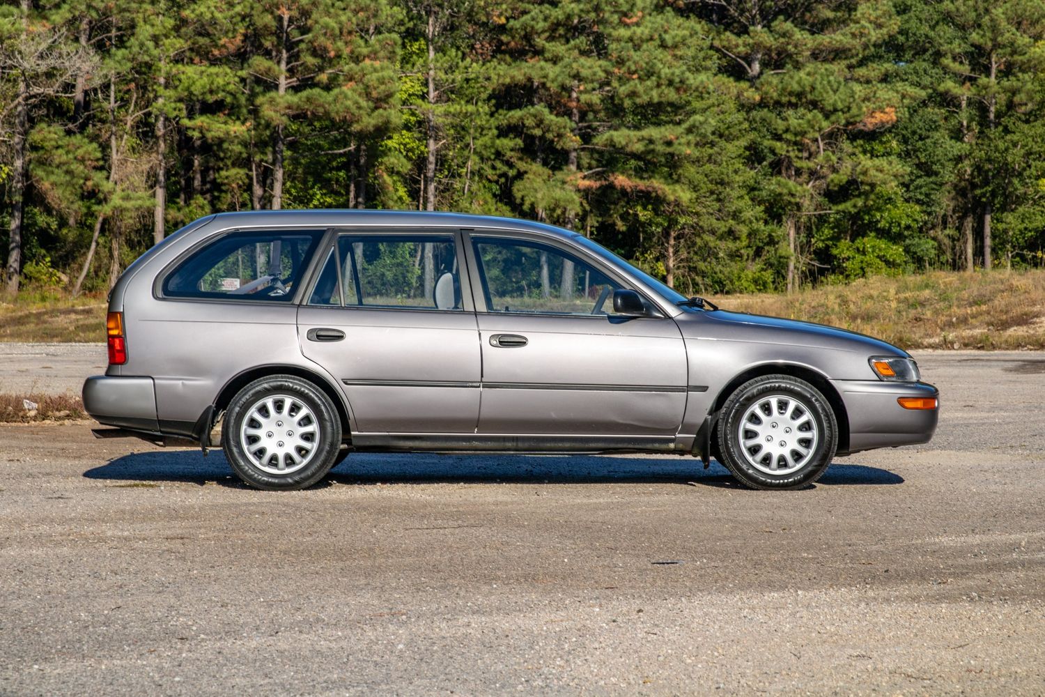 1995 Toyota Corolla DX photo 4