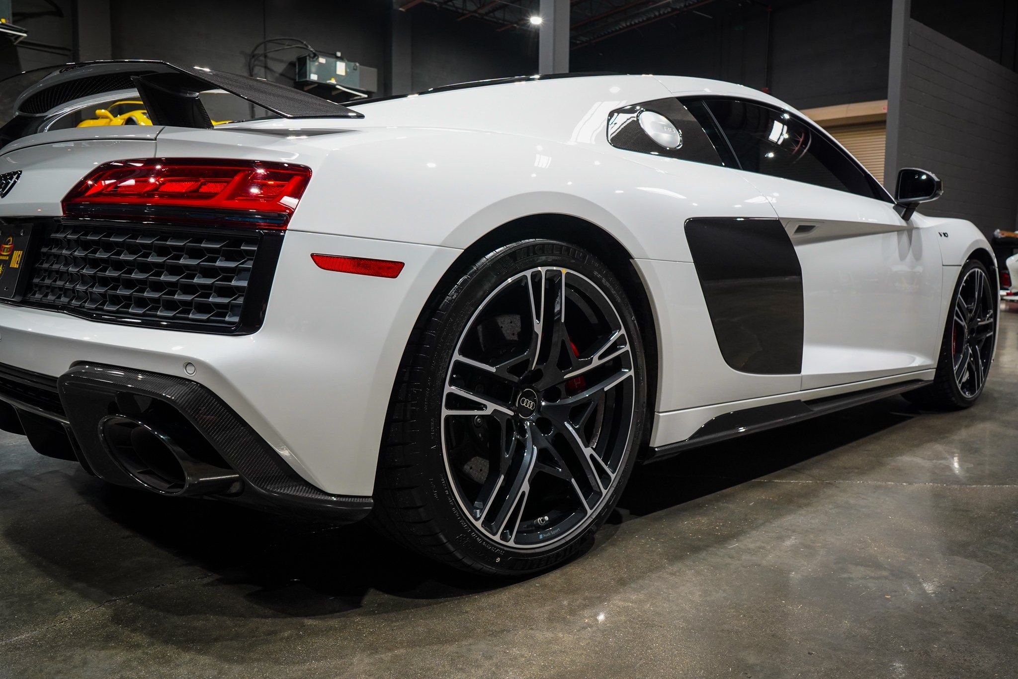 2023 Audi R8 Performance - Photo 25