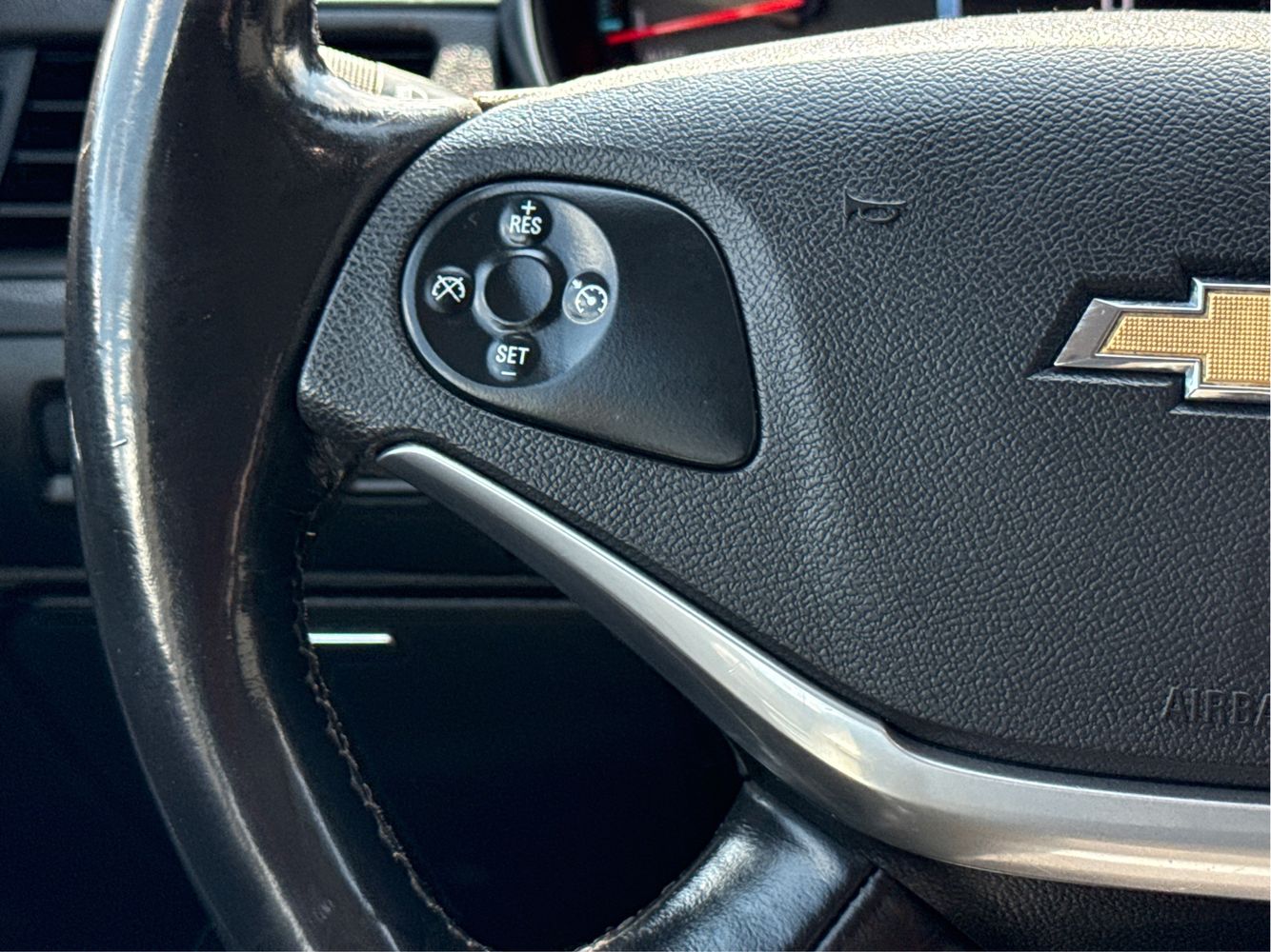 2019 Chevrolet Impala 1LT photo 13