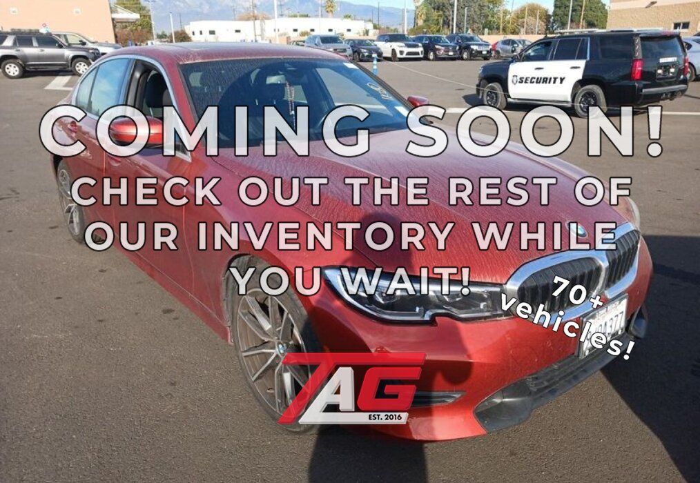 2020 BMW 3 Series 330i's photo