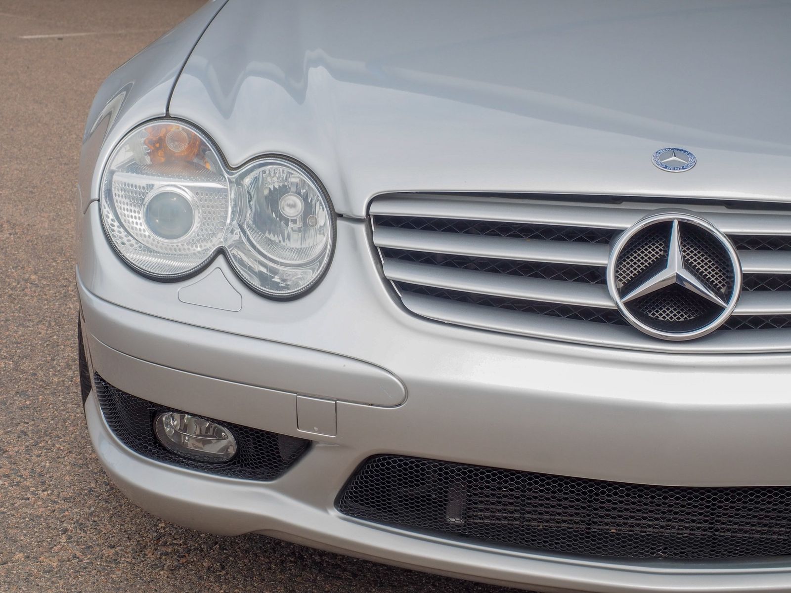 2004 Mercedes-Benz SL-Class 25
