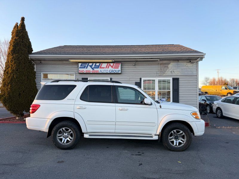 2004 Toyota Sequoia Limited's photo